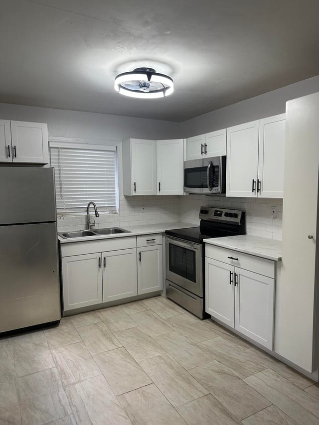 178 E 27th Street 3, Riviera Beach, FL 33404