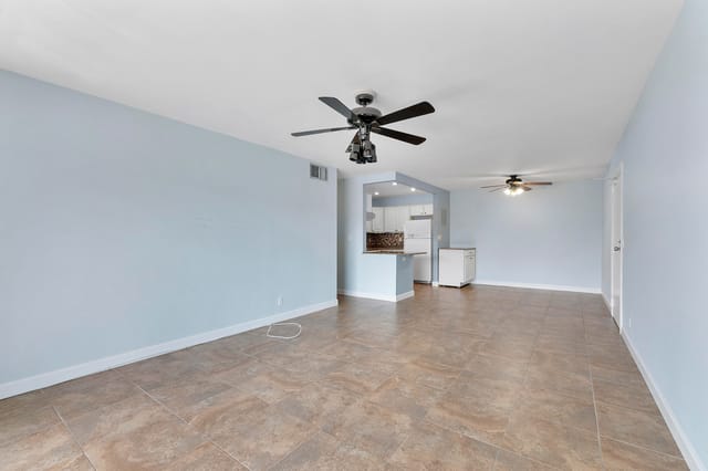 6253 Bay Club Dr unit 3_010