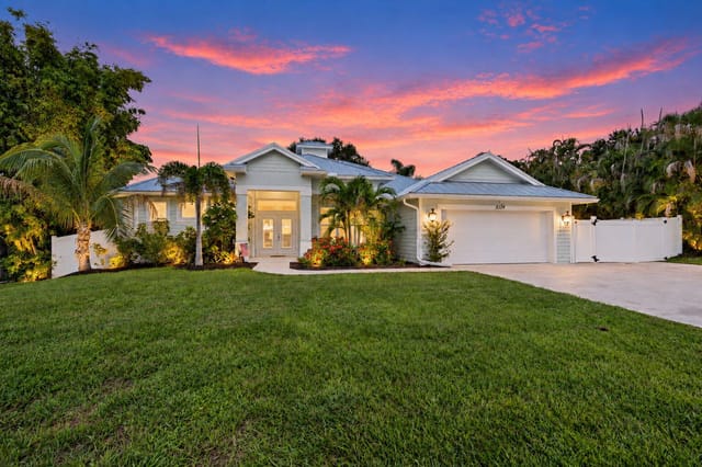5139 SE HORSESHOE POINT Road, Stuart, FL 34997