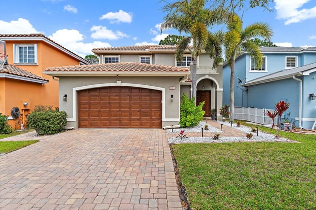 2783 SW Butterfly Lane, Palm City, FL 34990