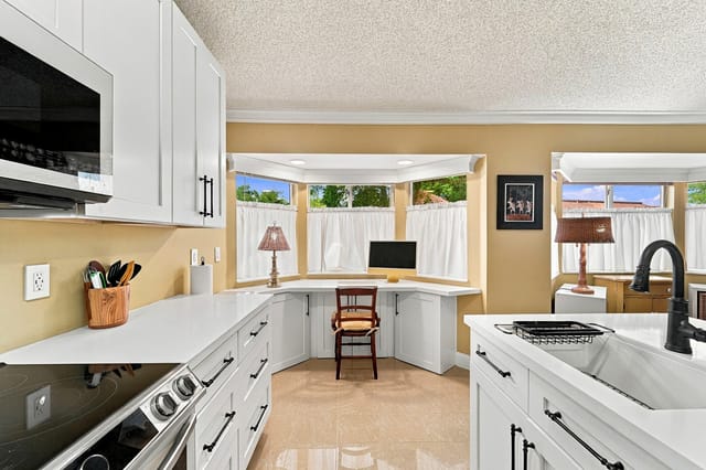 9314 NW 9TH Place 9314, Plantation, FL 33324