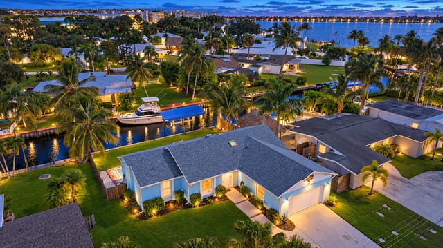 2003 SW Mockingbird Lane, Palm City, FL 34990