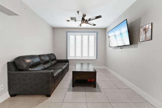 08 Living room 02