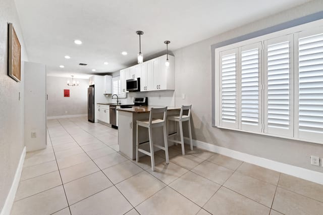 12 Kitchen 01