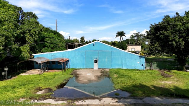 12181 EVERGLADES Street, Canal Point, FL 33438