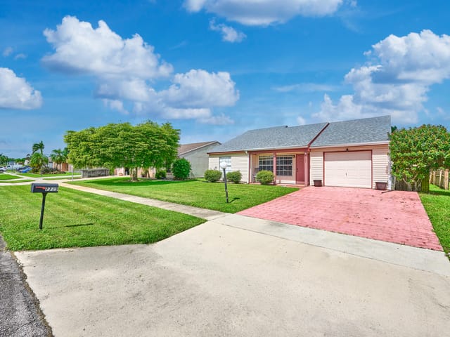 7723 CANAL Drive, Lake Worth, FL 33467