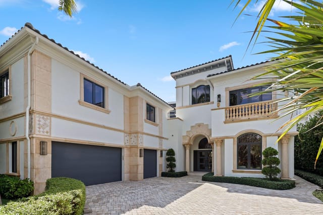 1010 Grand Court, Highland Beach, FL 33487