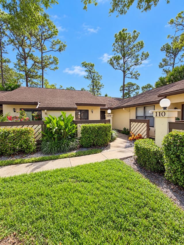 109 Roselle Court, Royal Palm Beach, FL 33411