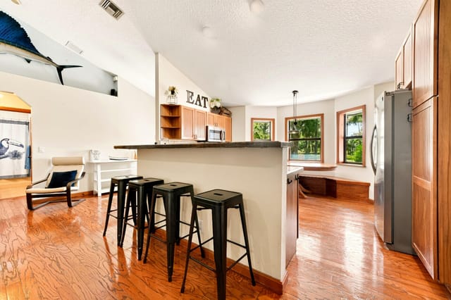 Breakfast Bar