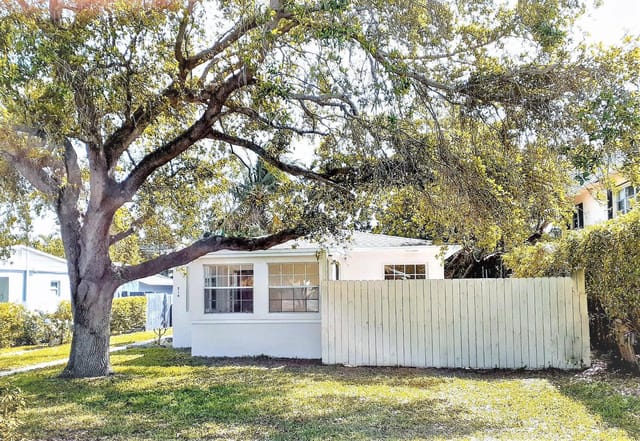 214 NE 11th Street #B, Delray Beach, FL 33444