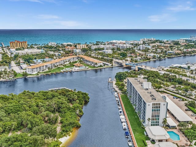 1631 RIVERVIEW Road 701, Deerfield Beach, FL 33441