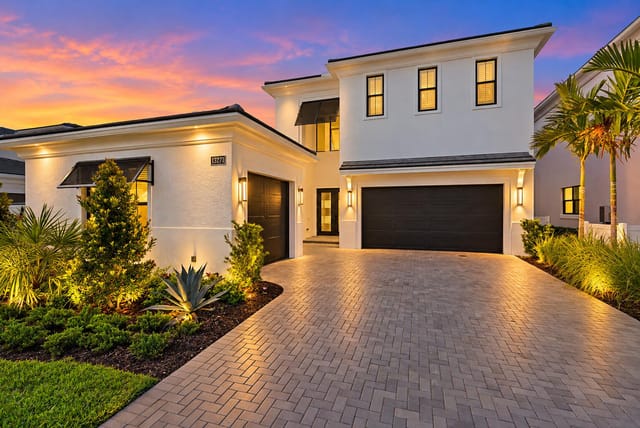 13271 Artisan Circle, Palm Beach Gardens, FL 33418