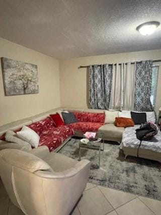 2200 Living Rm