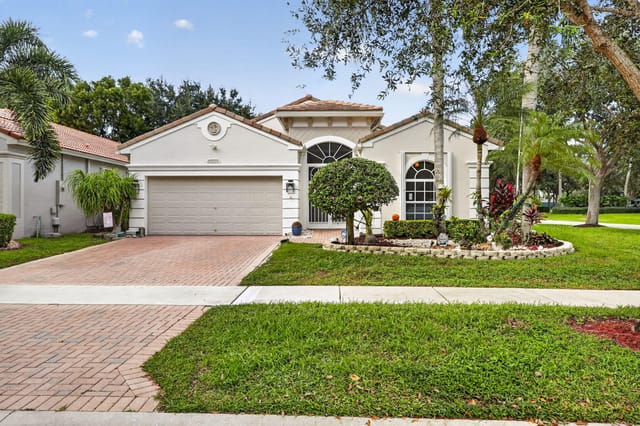 7575 New Holland Way, Boynton Beach, FL 33437