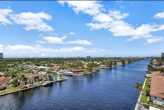 3200 NE 36TH Street 422, Fort Lauderdale, FL 33308