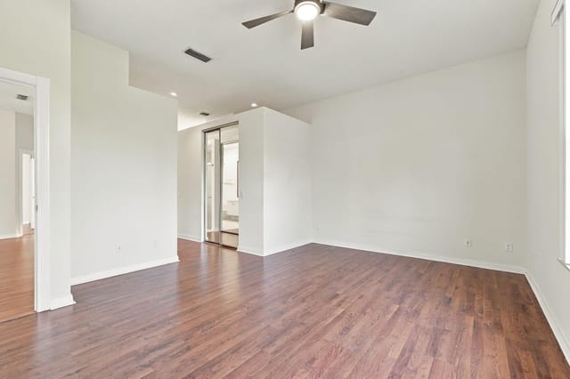 2-web-or-mls-7492_SE_Marsh_Fern_Lane_036