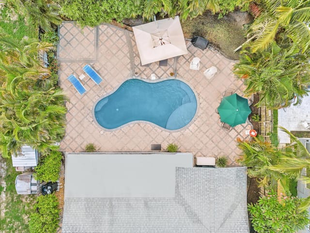 6840 NW 31ST Way, Fort Lauderdale, FL 33309