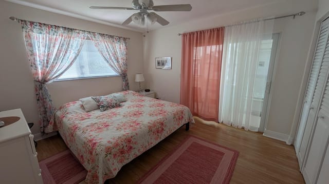 2880 Lake Osborne dr 109 3 - Copy (2)