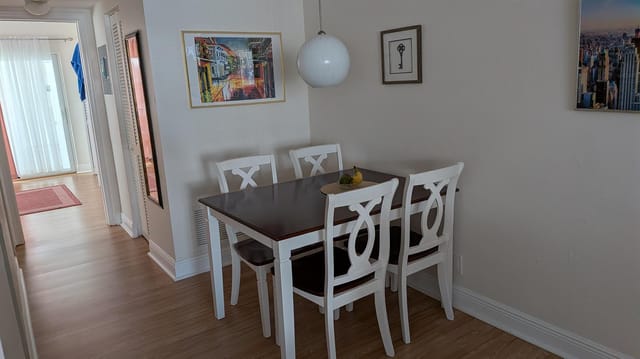 2880 Lake Osborne dr 109 dining