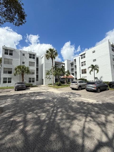 9440 LIVE OAK Place 402, Davie, FL 33324
