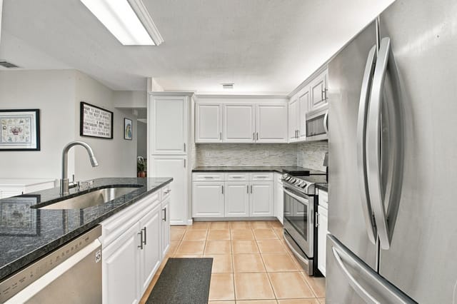 186 PAR Drive 186, Royal Palm Beach, FL 33411