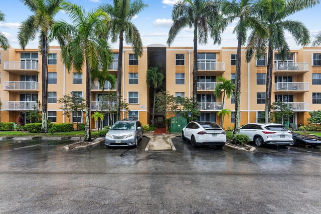 1450 SE 3rd Avenue 107, Dania Beach, FL 33004