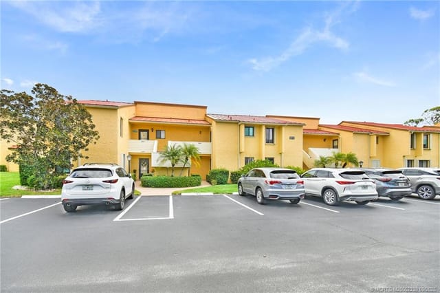 5313 SE Miles Grant Road 102, Stuart, FL 34997