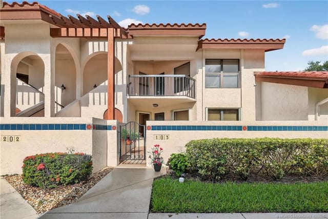 3460 SE Martinique Trace 103, Stuart, FL 34997