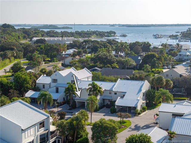 Located on Manatee Pocket
