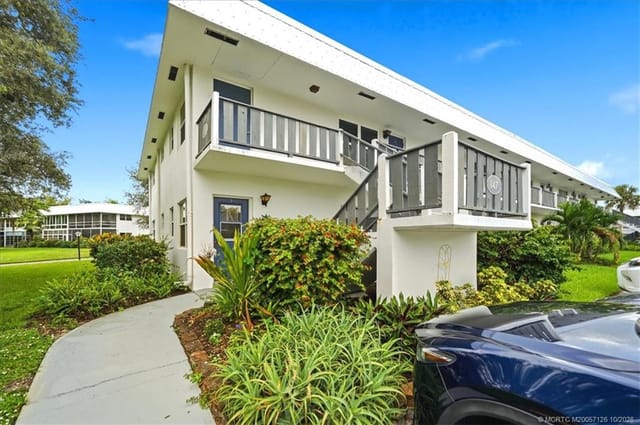 2929 SE Ocean Boulevard UN10, Stuart, FL 34996