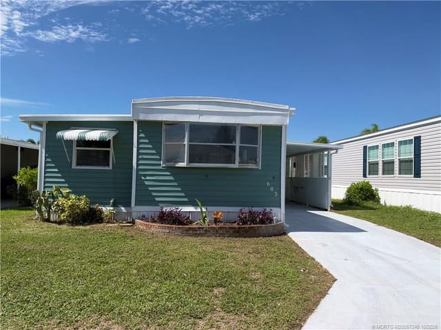 603 Tahiti Way NE, Jensen Beach, FL 34957