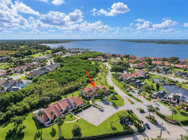 3309 SE Sandpiper Circle, Port St. Lucie, FL 34952