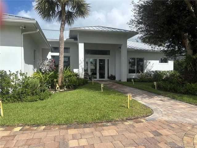 5191 SE Burning Tree Circle, Stuart, FL 34997